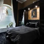 Spacious Oasis Only Minutes From The City Center